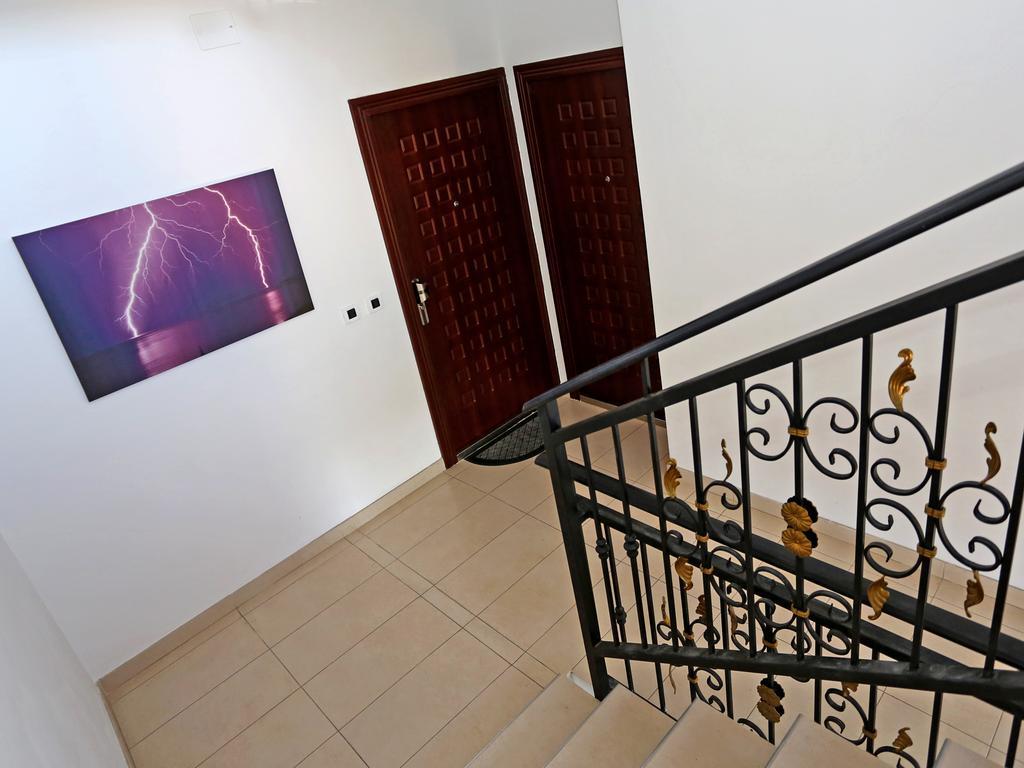 Lovely Apartment With Beautiful Pool Primošten Екстериор снимка