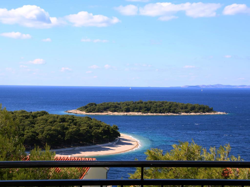 Lovely Apartment With Beautiful Pool Primošten Екстериор снимка